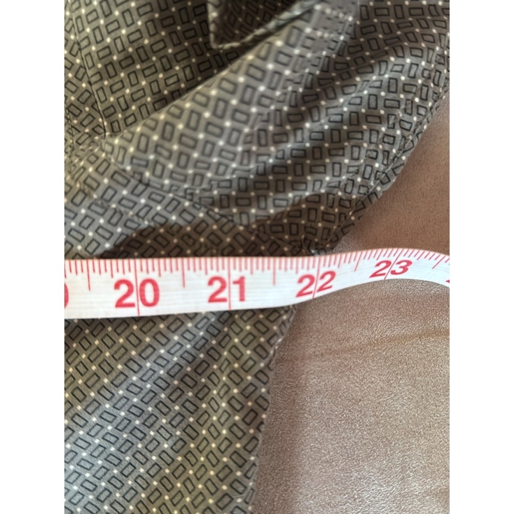 Banana Republic Men's Brown Micro-Pattern Dress Shirt. L. Tall. - Picture 5 of 5